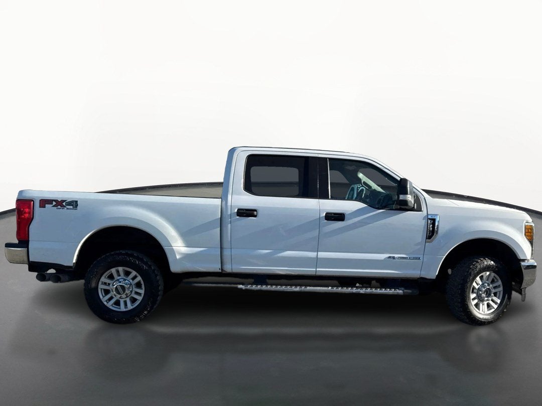 2017 Ford Super Duty F-350 SRW Platinum
