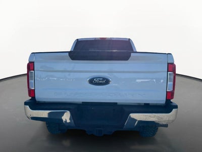 2017 Ford Super Duty F-350 SRW Platinum