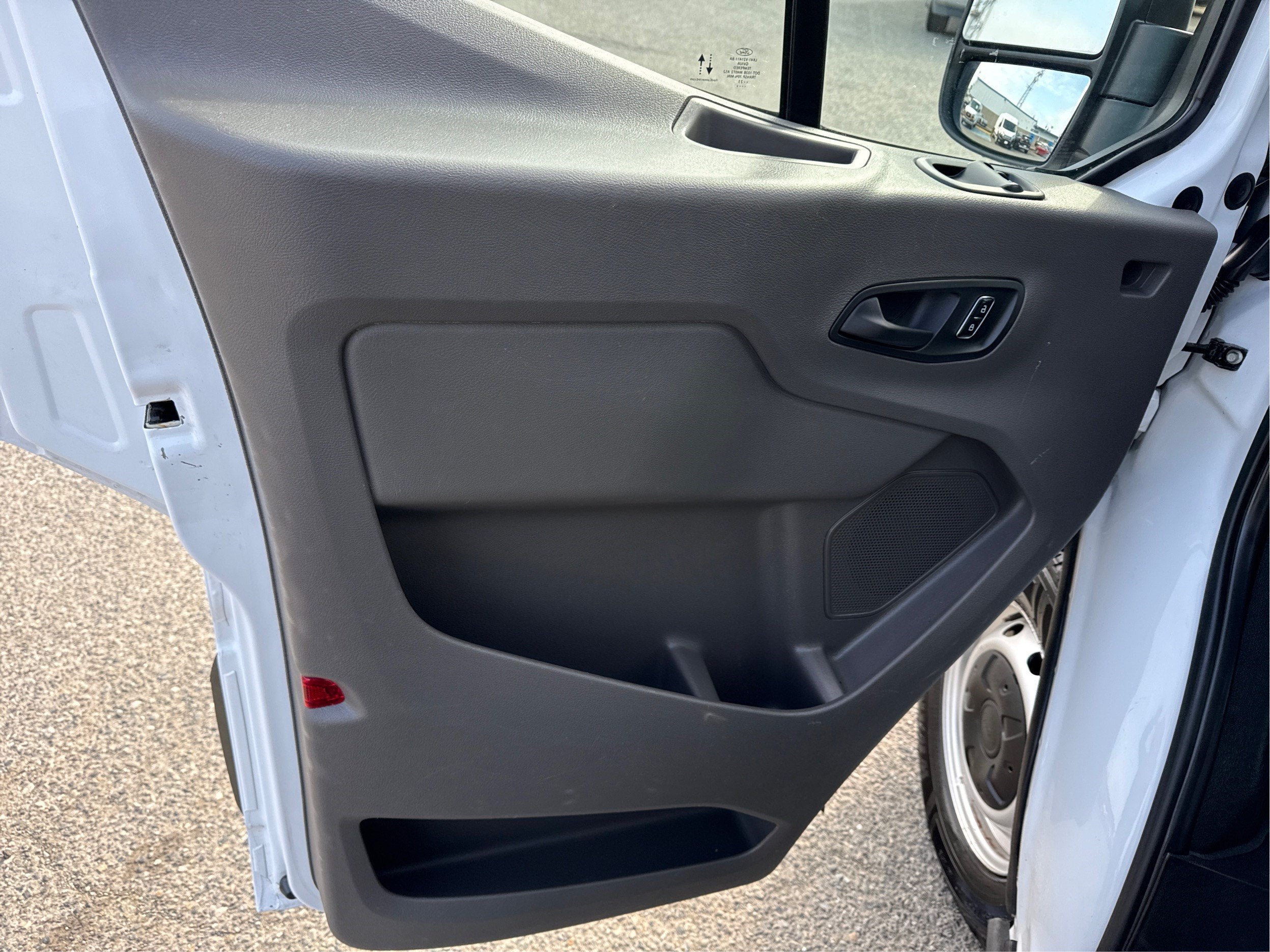 2023 Ford Transit Cargo Van T250 MD RF RWD