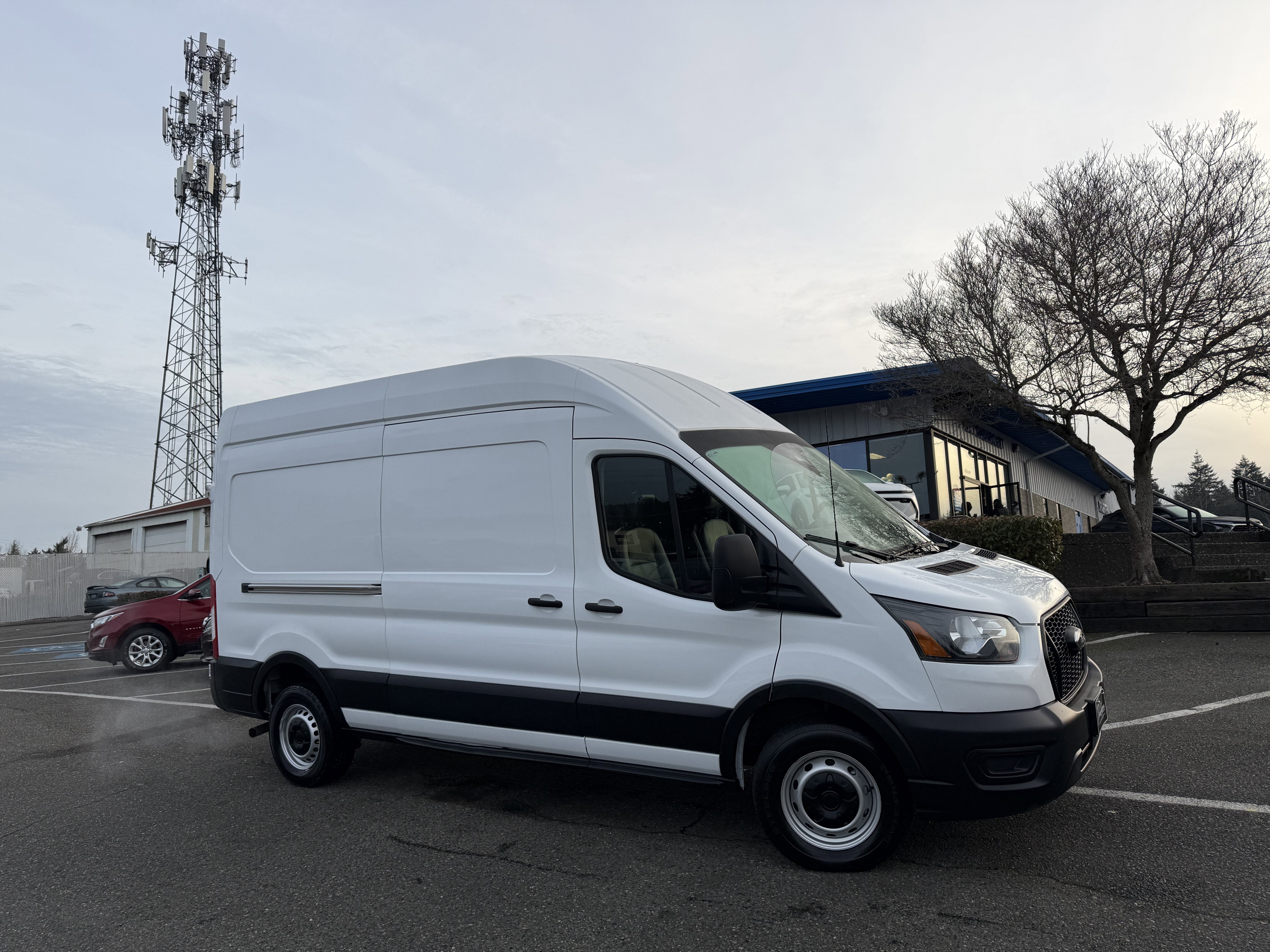 2023 Ford Transit Cargo Van T250 HI RF RWD