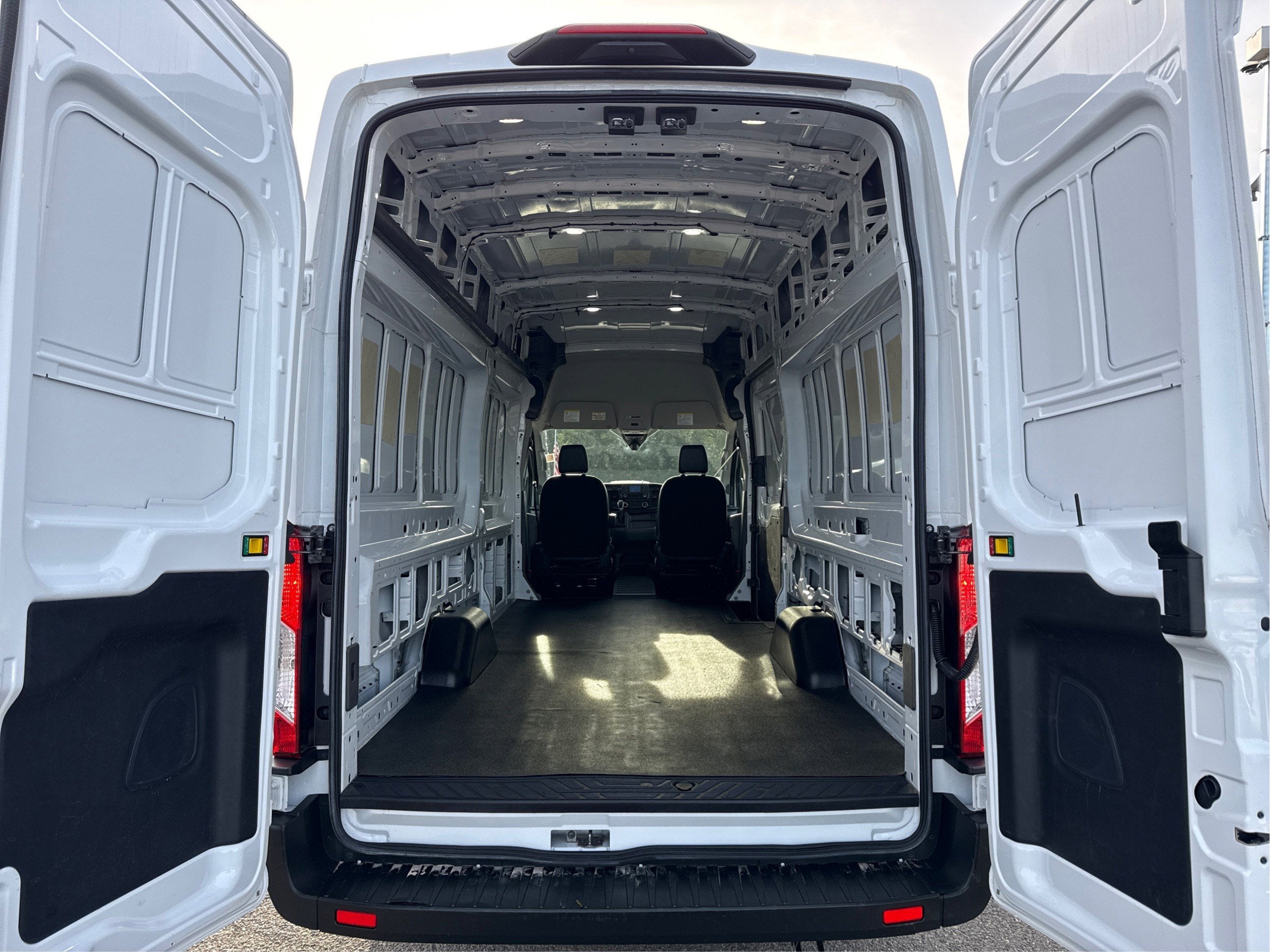 2024 Ford Transit Cargo Van Base