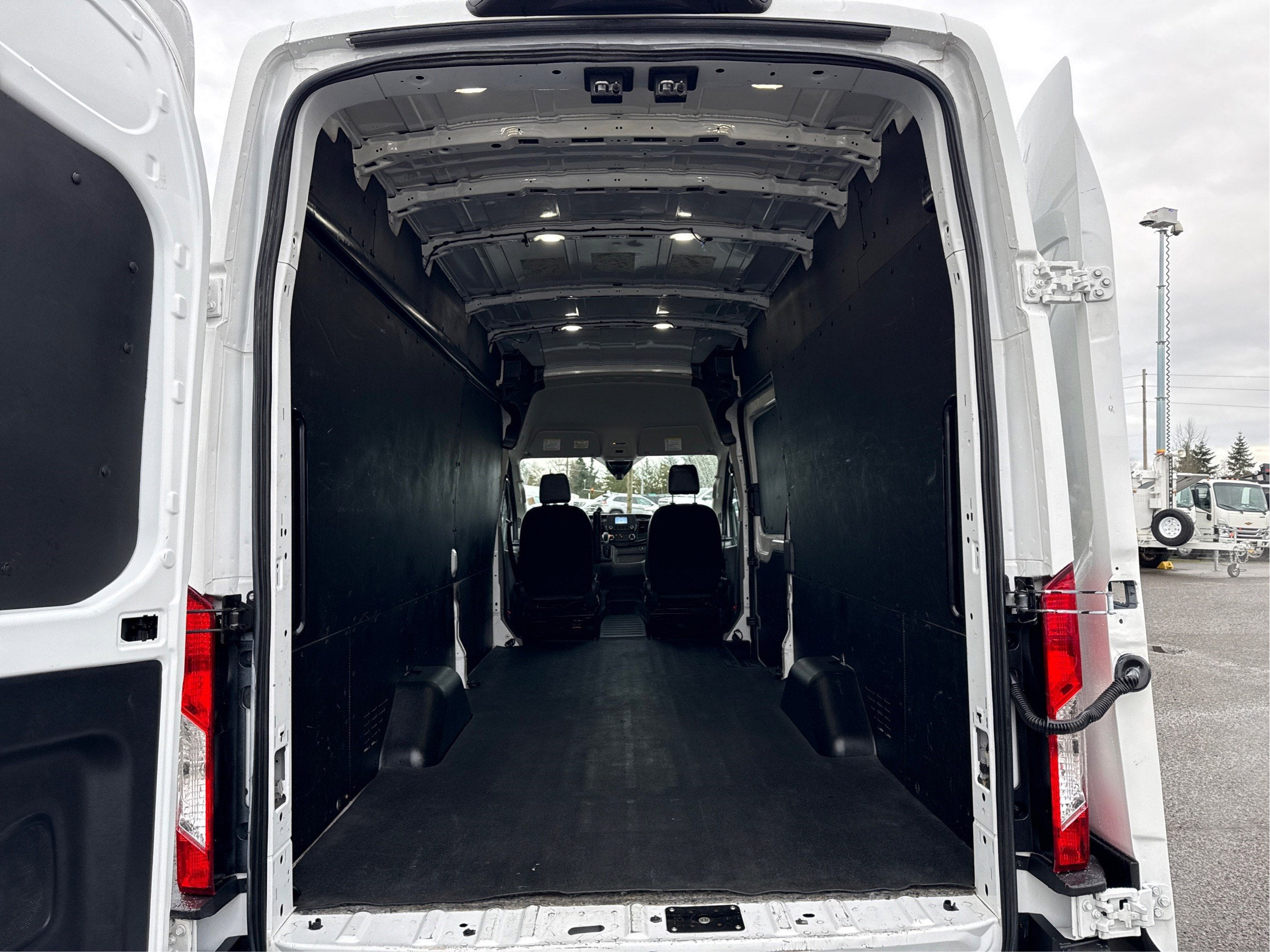 2022 Ford Transit Cargo Van T350 AWD EL HI 95