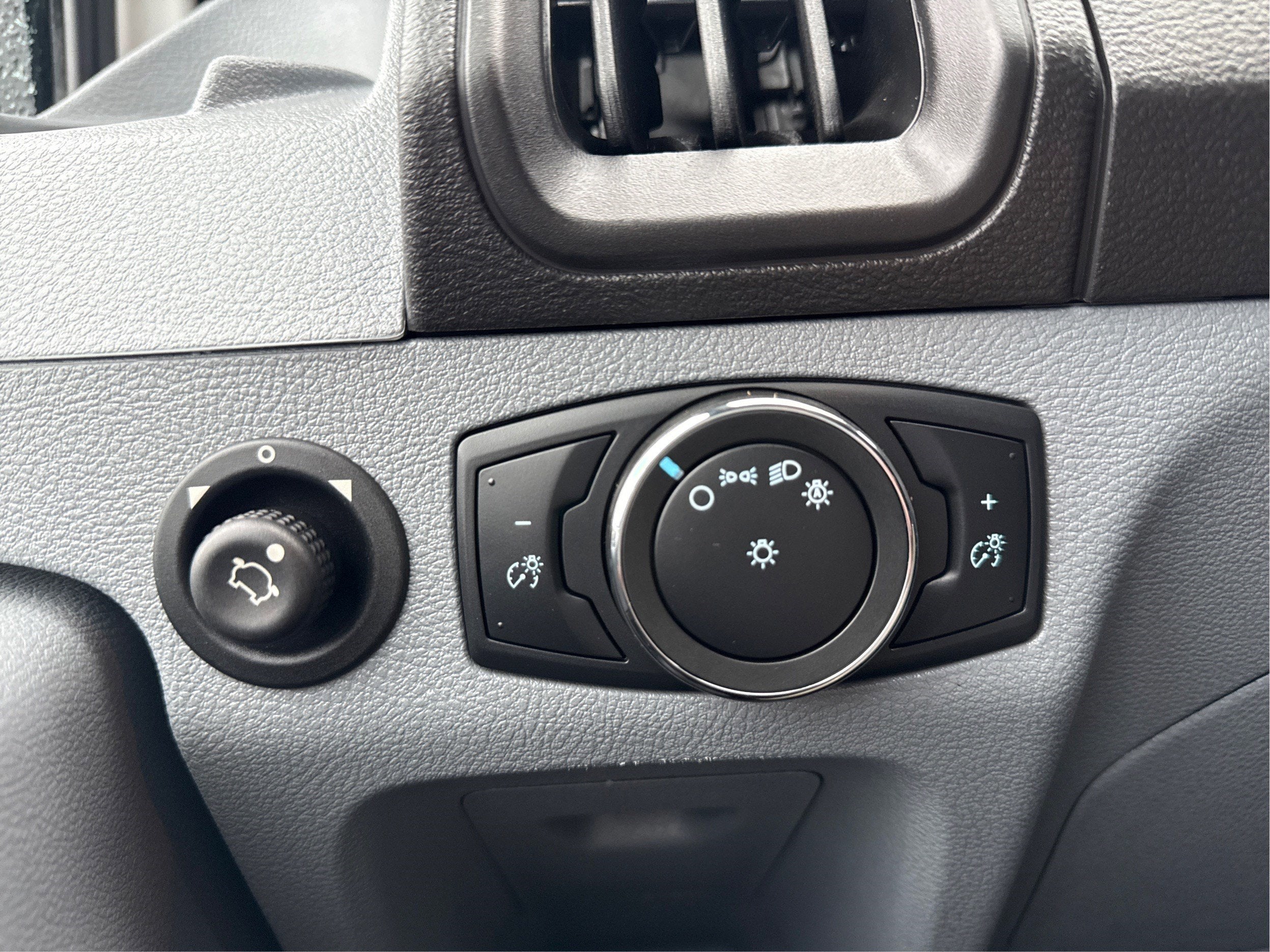 2019 Ford Transit Van T-250 LW RF GVWR