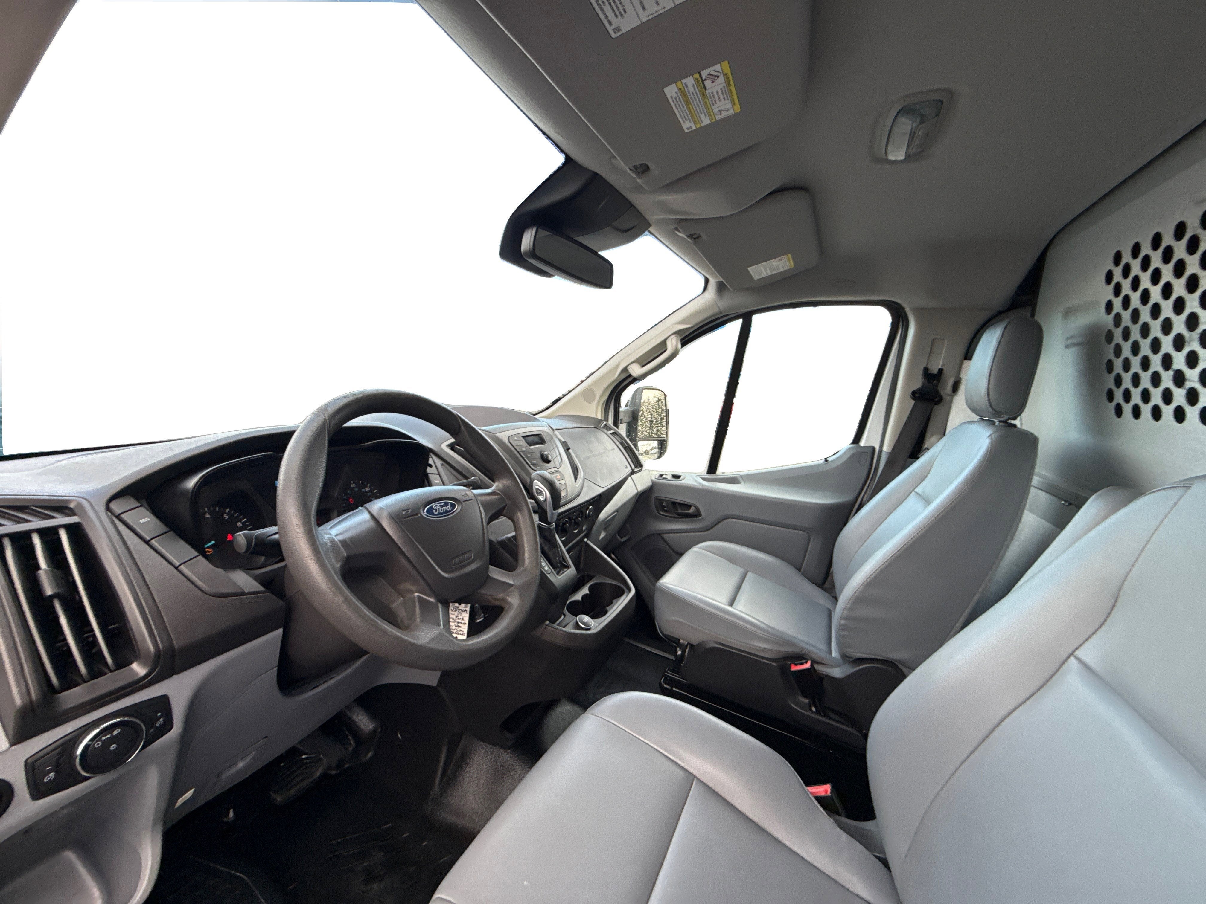 2017 Ford Transit Van T-250 130 LW RF S