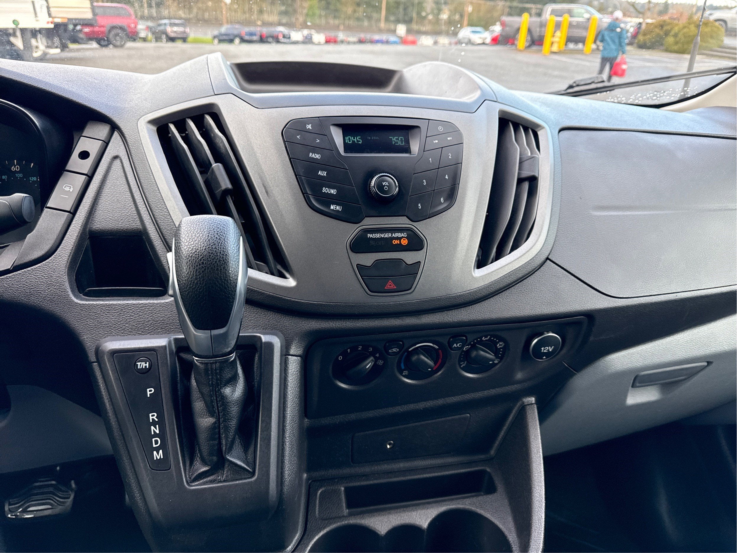 2017 Ford Transit Van T-250 130 LW RF S