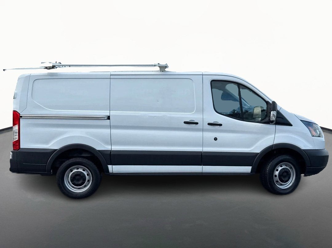 2017 Ford Transit Van T-250 130 LW RF S