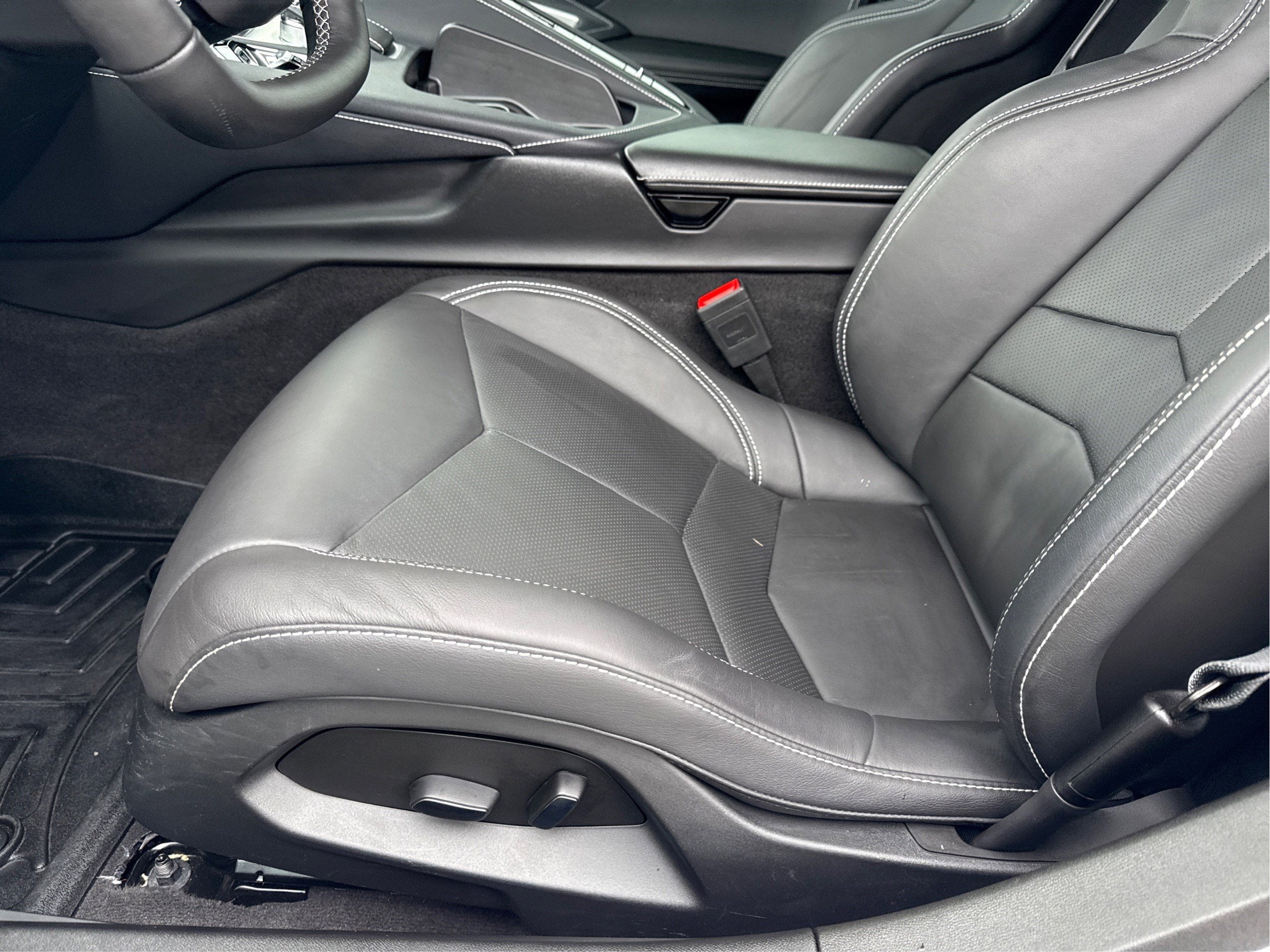 2025 Chevrolet Corvette Stingray 1LT