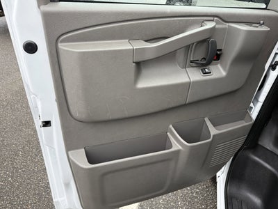 2023 Chevrolet Express Passenger 3500 1LS