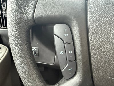 2024 Chevrolet Express Passenger 3500 1LT