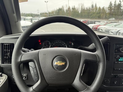 2024 Chevrolet Express Passenger 3500 1LT