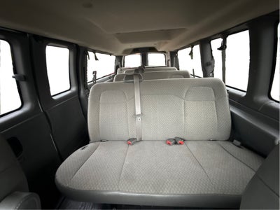 2025 Chevrolet Express Passenger 1LT