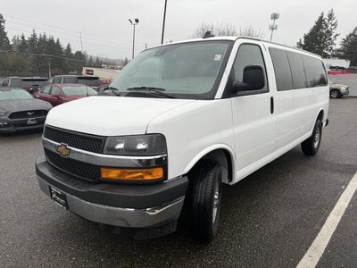 2024 Chevrolet Express Passenger 3500 1LT