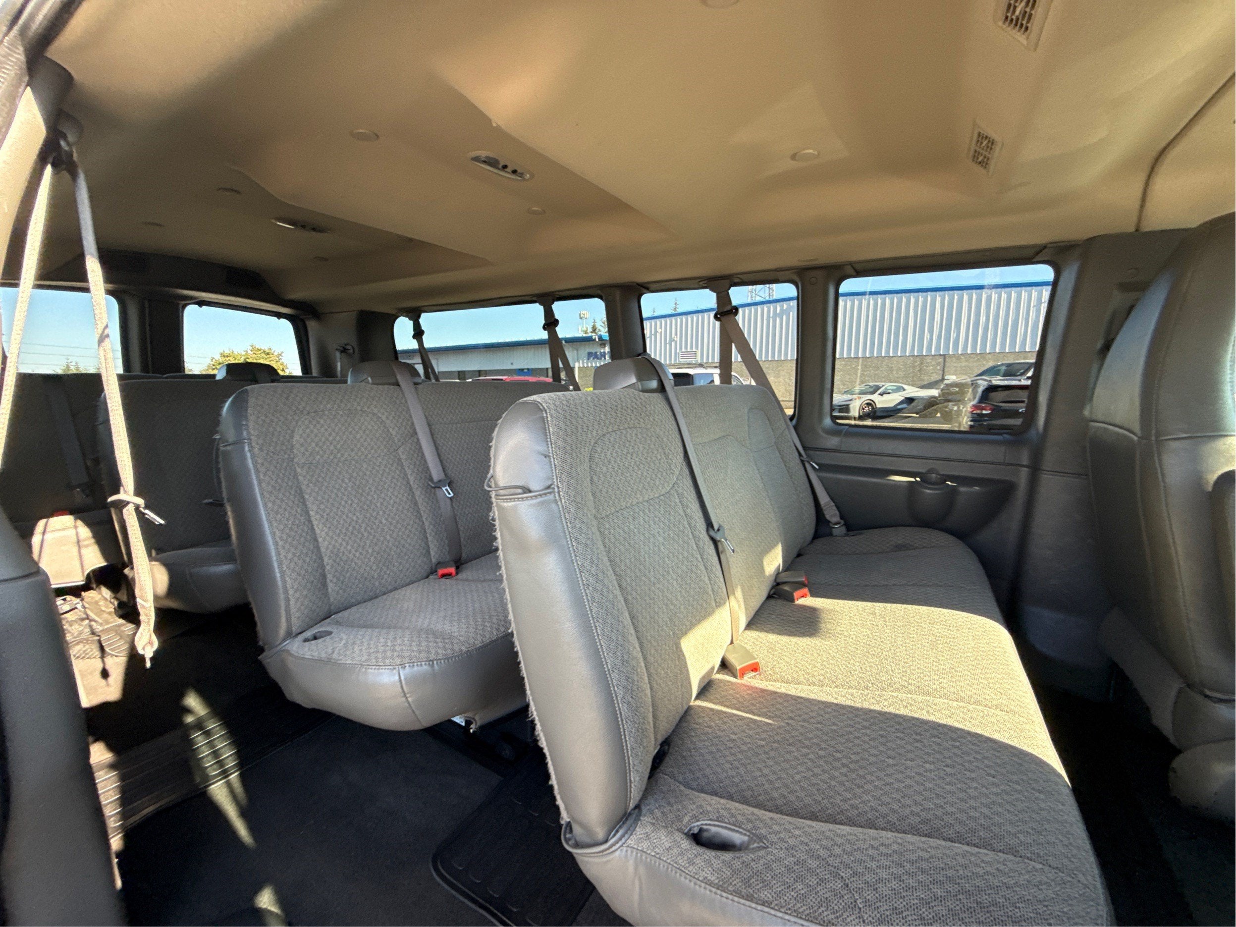 2023 Chevrolet Express Passenger 3500 LT
