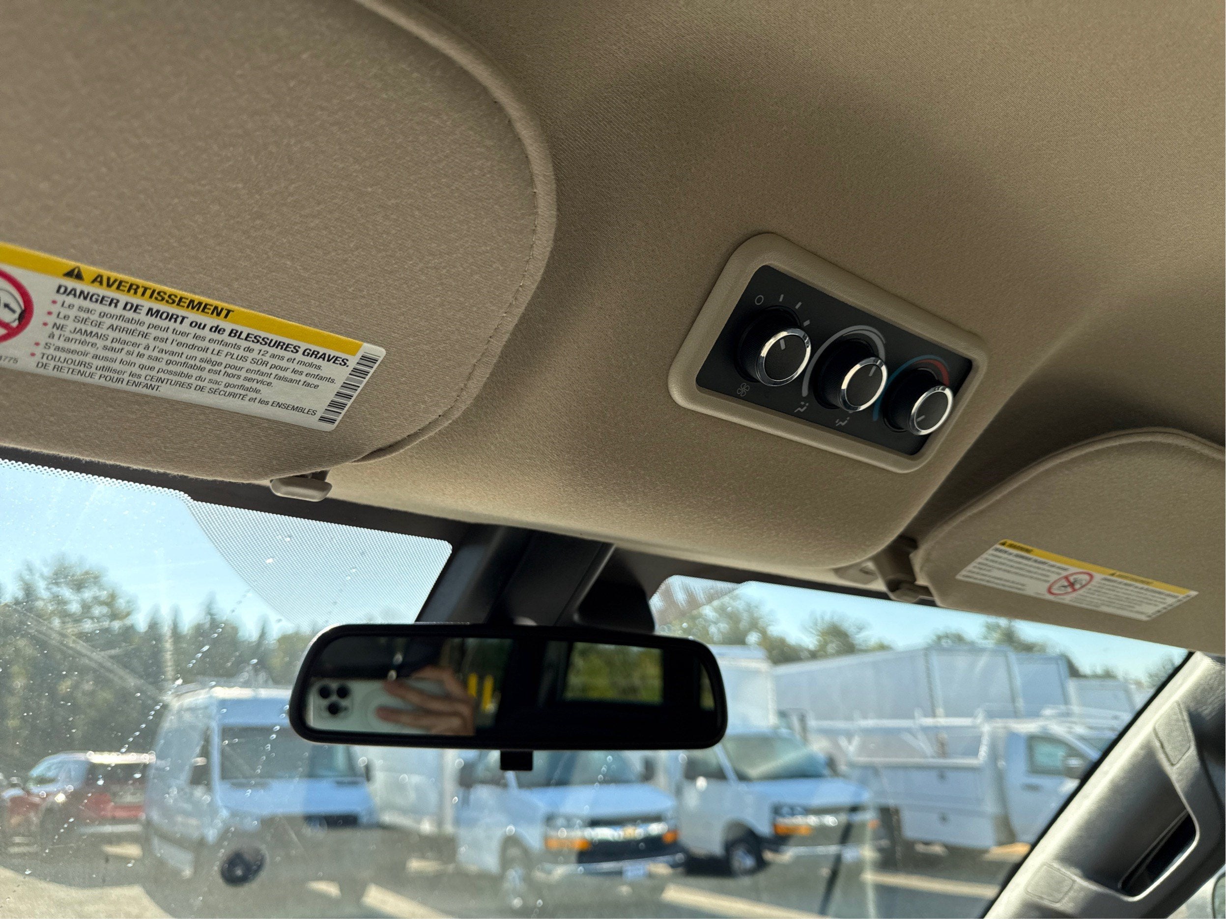 2023 Chevrolet Express Passenger 3500 LT