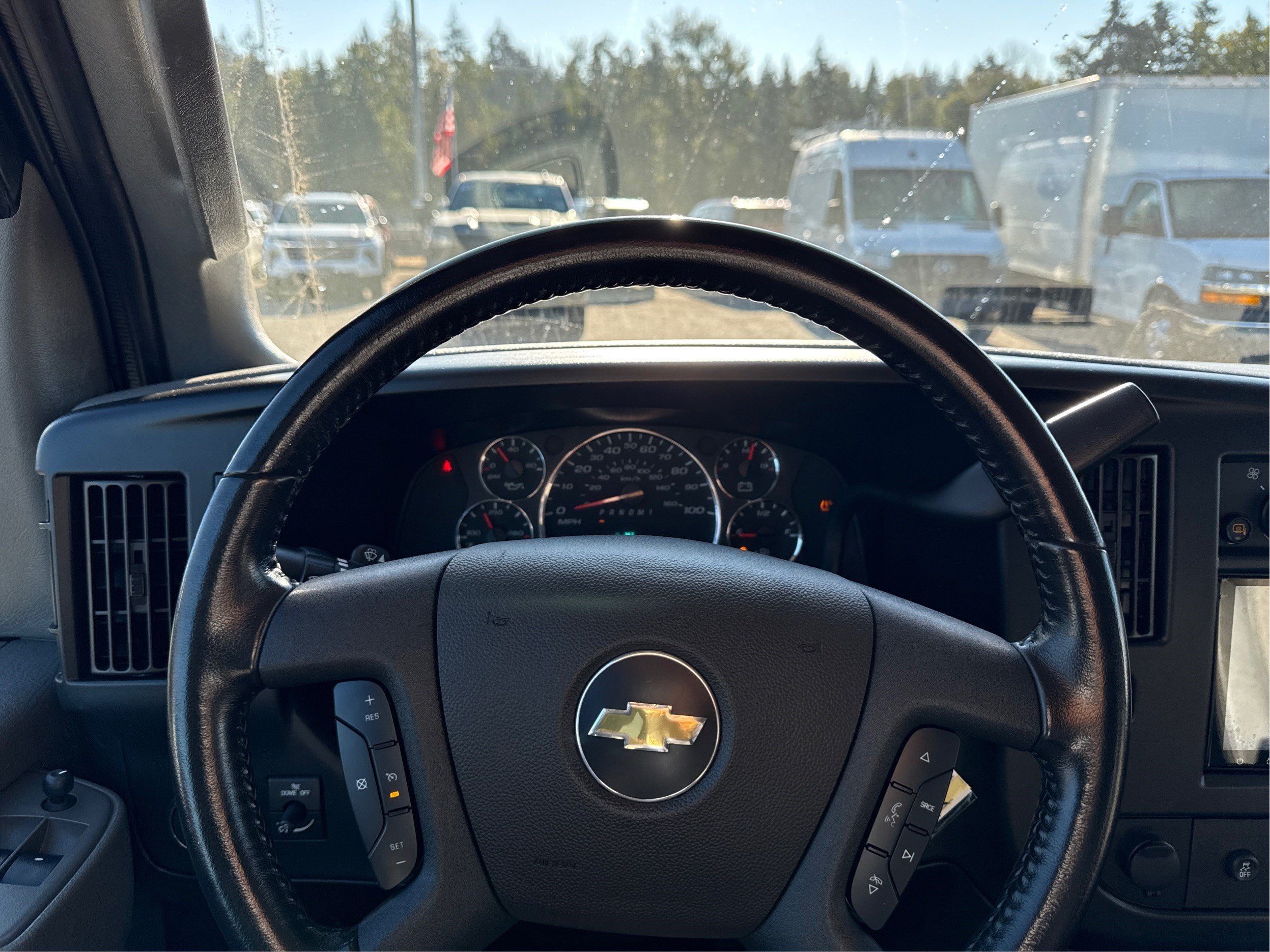 2023 Chevrolet Express Passenger 3500 LT