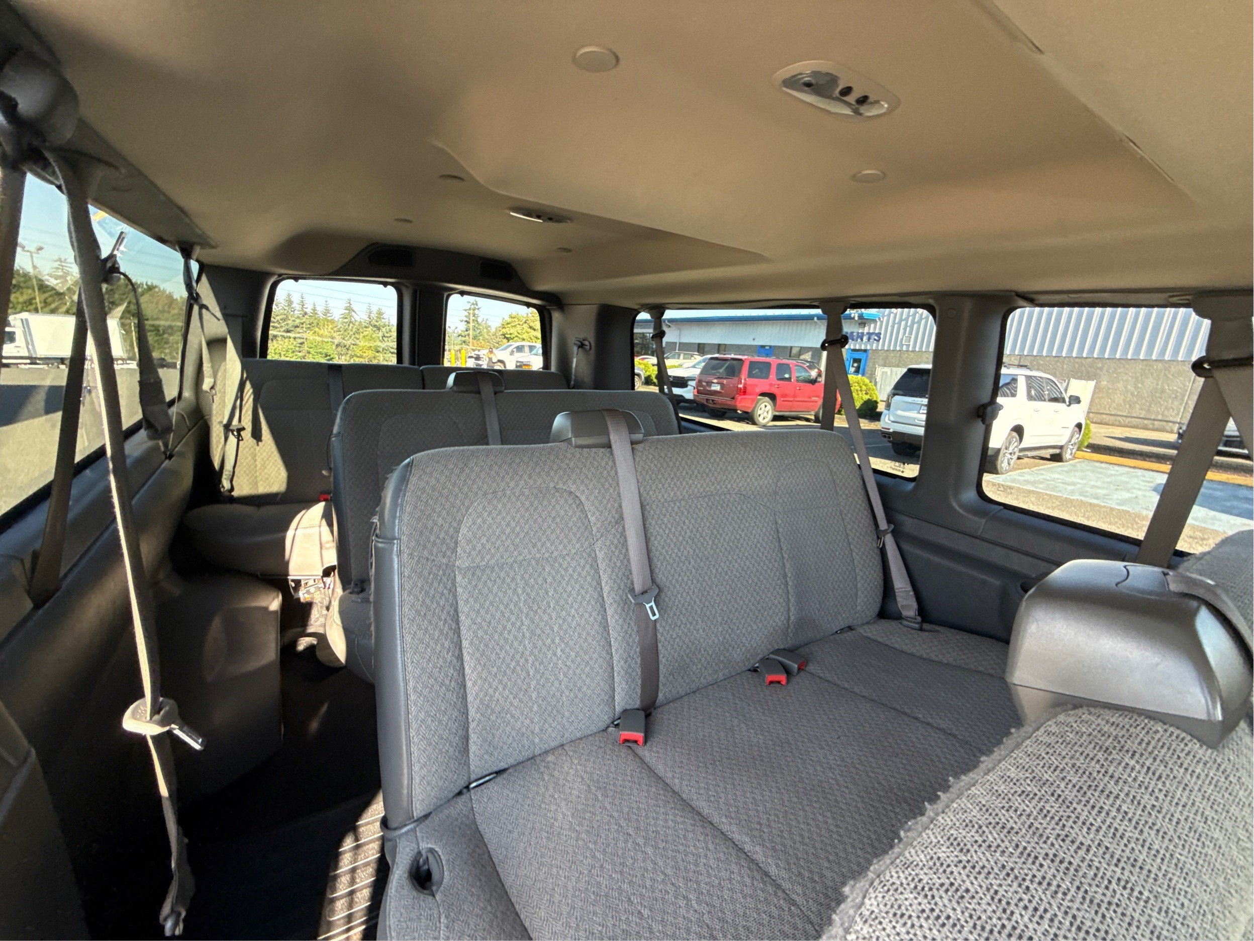 2023 Chevrolet Express Passenger 3500 LT