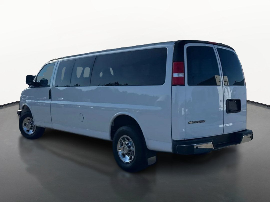 2023 Chevrolet Express Passenger 3500 LT