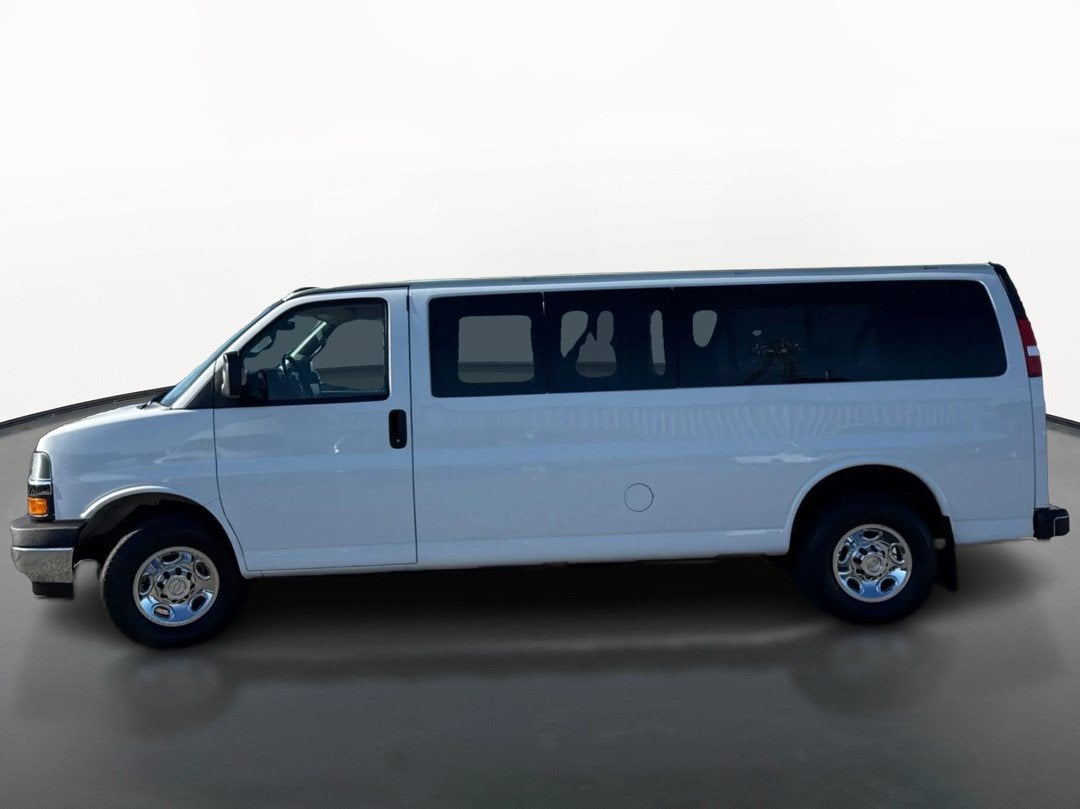 2023 Chevrolet Express Passenger 3500 LT