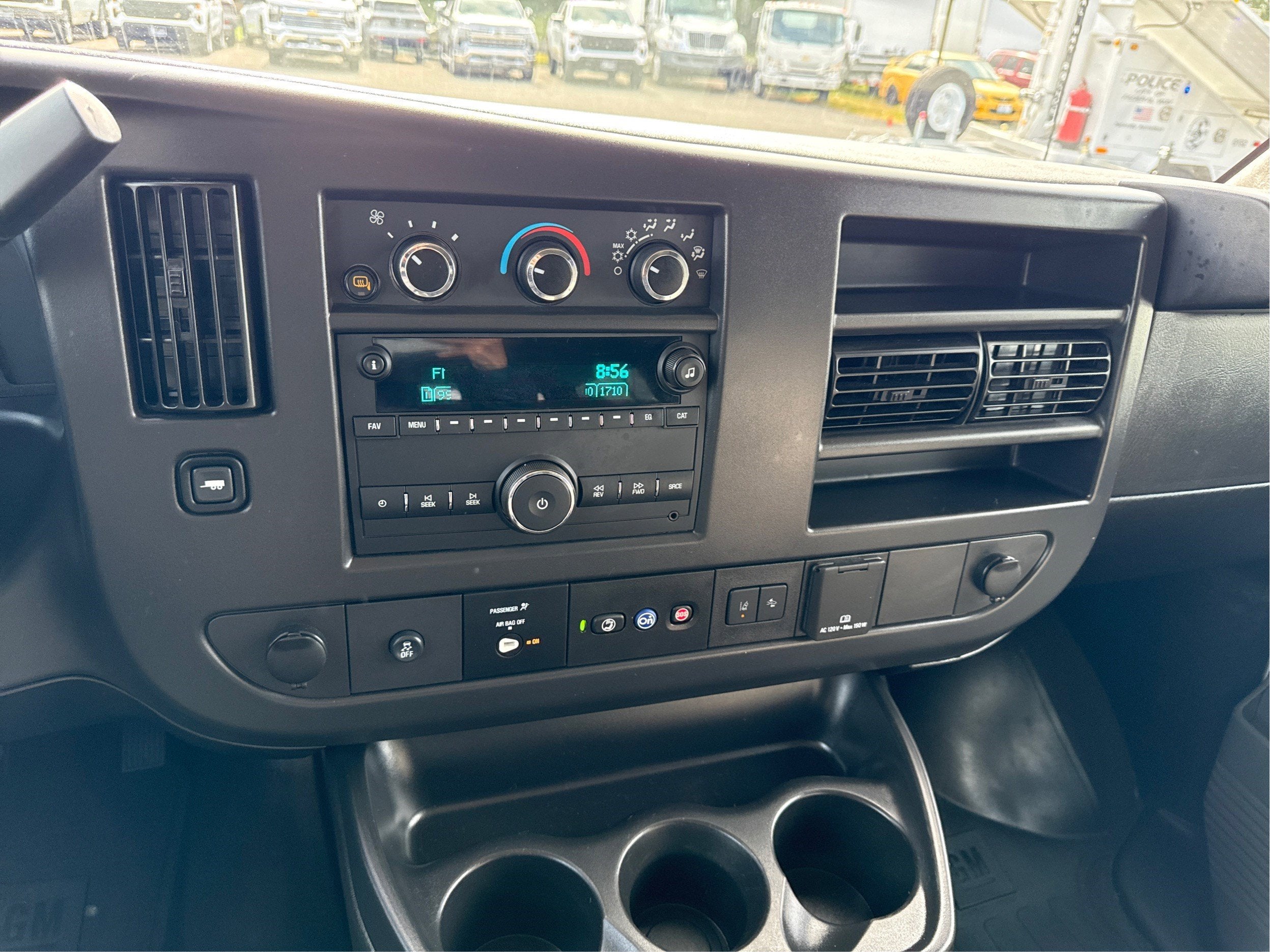 2025 Chevrolet Express Passenger 1LT