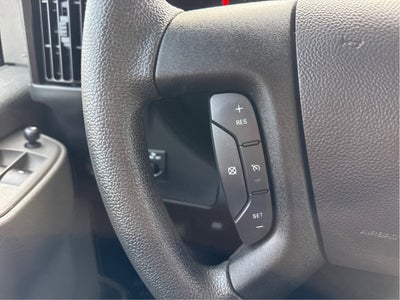 2025 Chevrolet Express Passenger 1LT