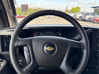 2025 Chevrolet Express Passenger 1LT