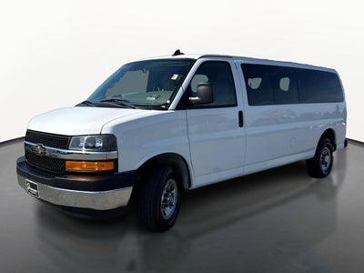 2024 Chevrolet Express Passenger 3500 1LT