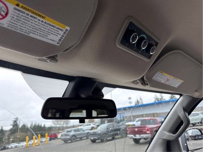 2024 Chevrolet Express Passenger 3500 1LT