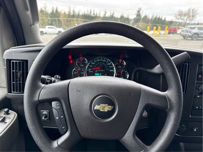2024 Chevrolet Express Passenger 3500 1LT