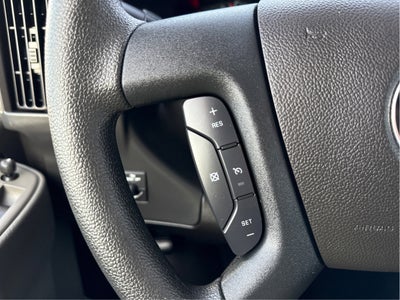 2025 Chevrolet Express Passenger 1LT