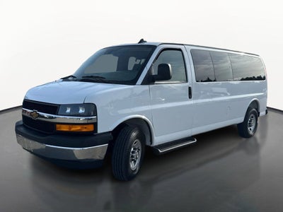 2025 Chevrolet Express Passenger 1LT