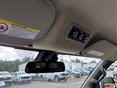 2025 Chevrolet Express Passenger 1LT