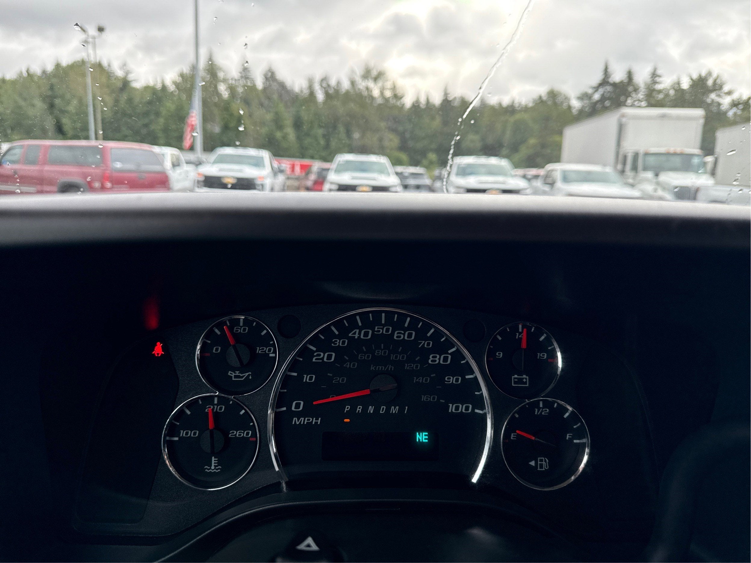 2025 Chevrolet Express Passenger 1LT
