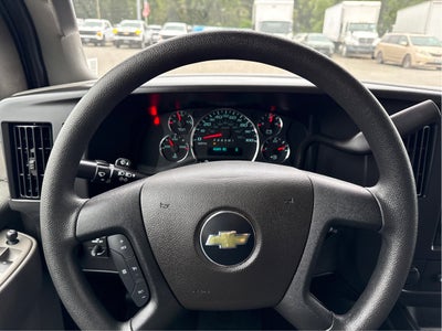 2025 Chevrolet Express Passenger 1LT