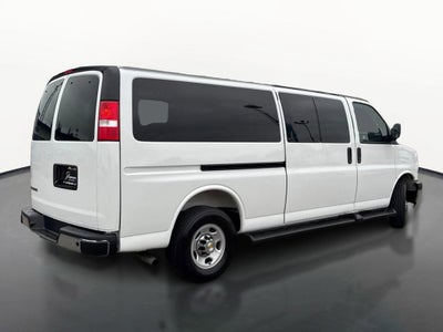 2025 Chevrolet Express Passenger 1LT