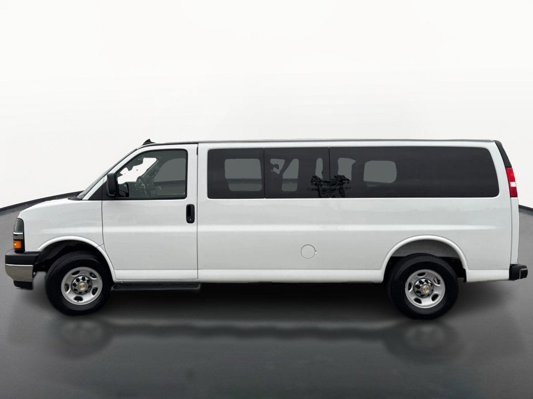 2025 Chevrolet Express Passenger 1LT
