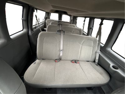 2024 Chevrolet Express Passenger 3500 1LT