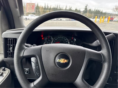 2024 Chevrolet Express Passenger 3500 1LT