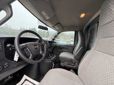 2025 Chevrolet Express Cutaway 3500 1WT