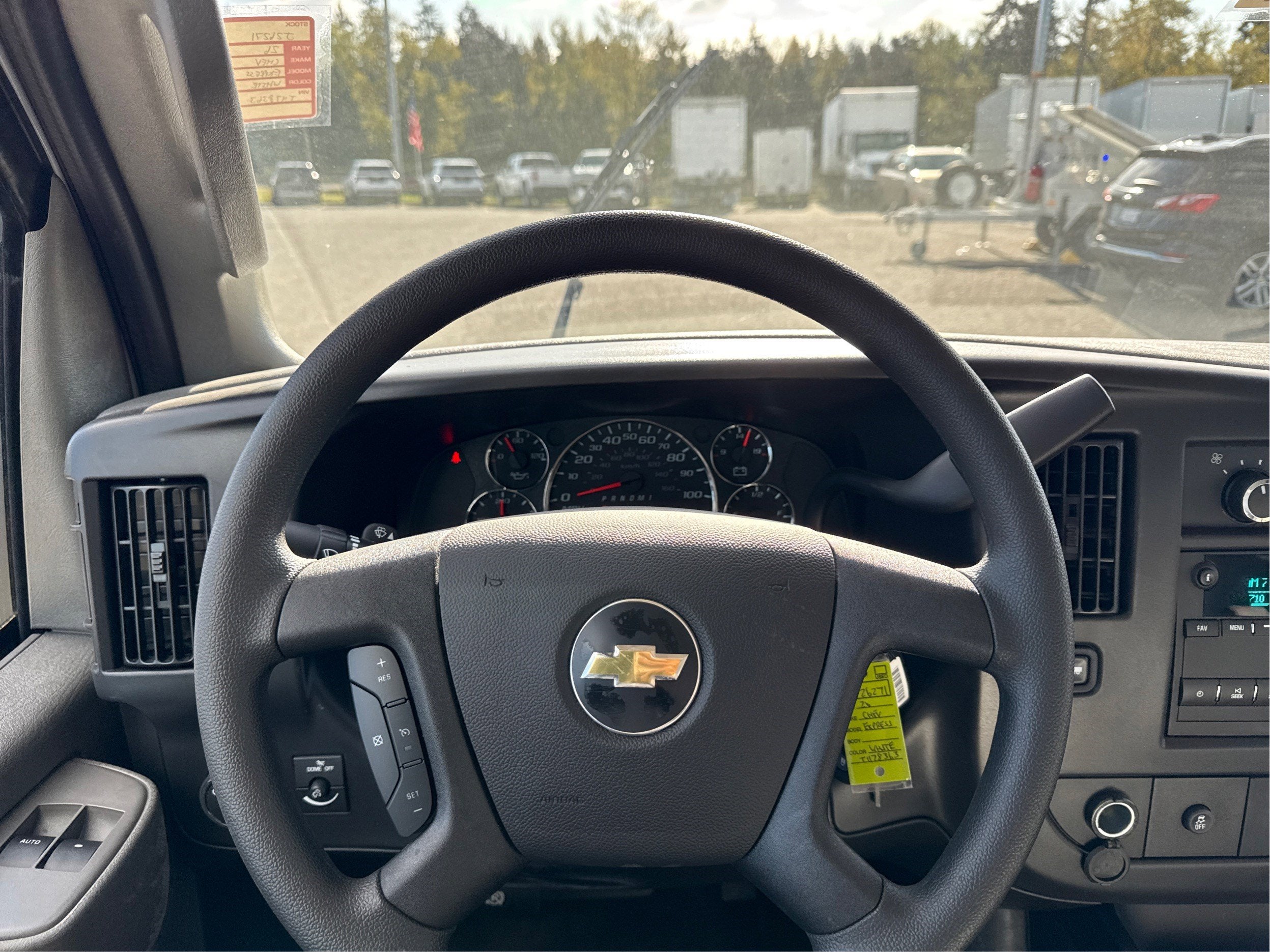 2026 Chevrolet Express Cutaway 3500 1WT