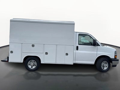 2026 Chevrolet Express Cutaway 3500 1WT