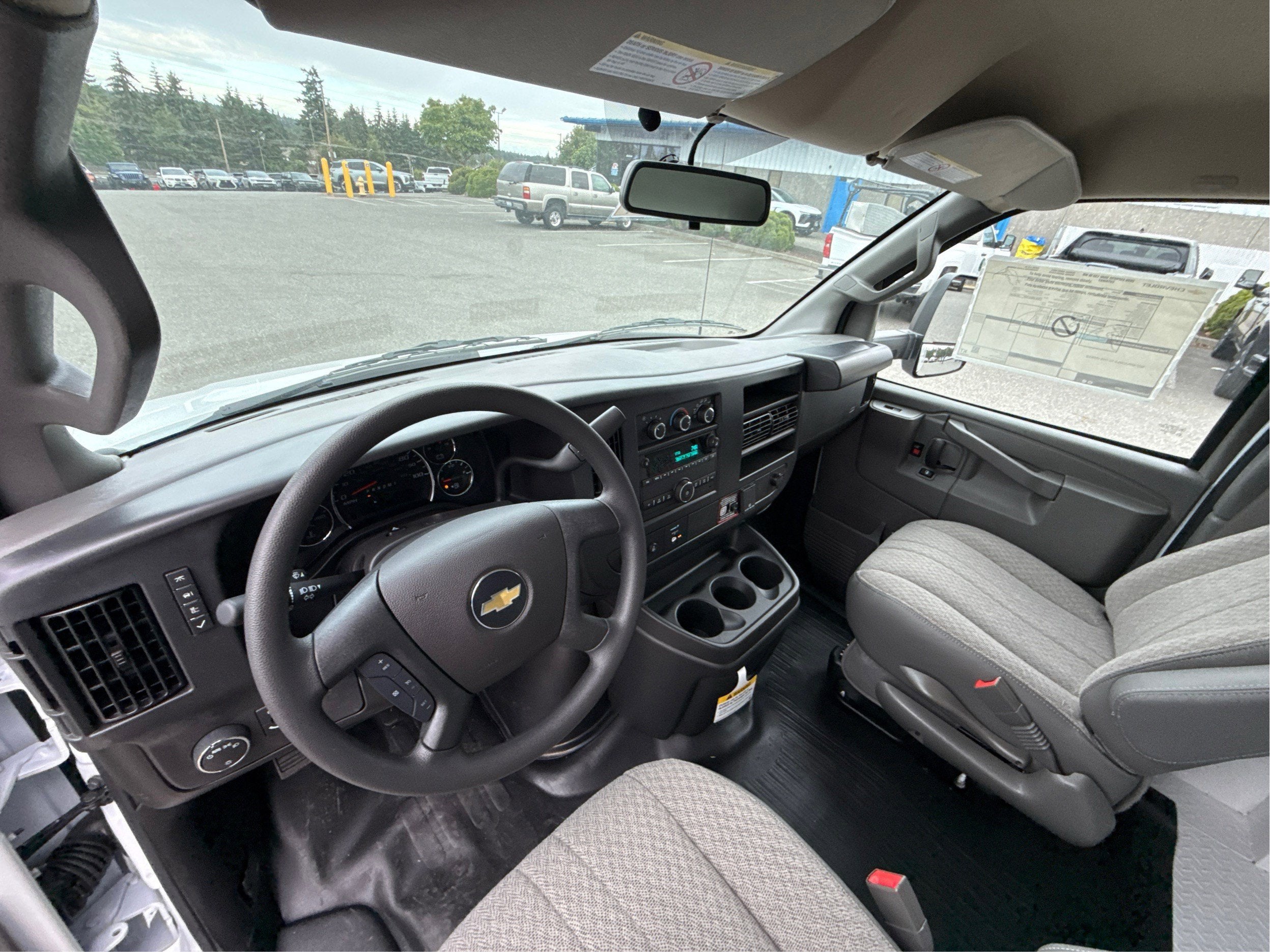 2026 Chevrolet Express Cutaway 3500 1WT
