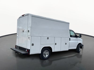 2026 Chevrolet Express Cutaway 3500 1WT