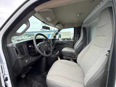 2026 Chevrolet Express Cutaway 3500 1WT