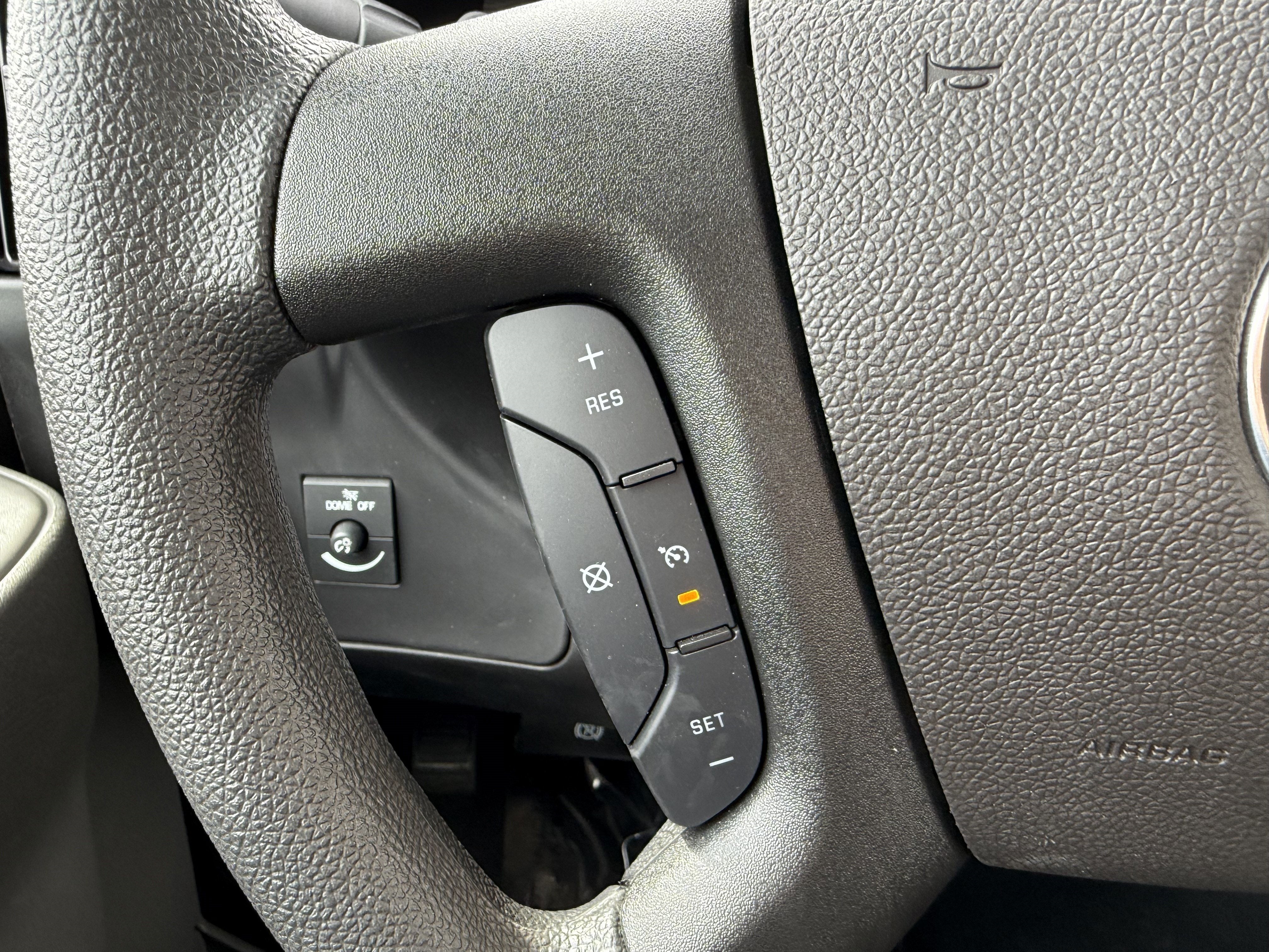 2024 Chevrolet Express Cutaway 3500 1WT