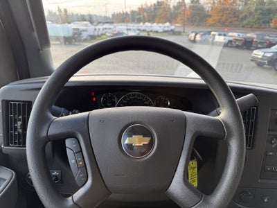 2025 Chevrolet Express Cutaway 3500 1WT