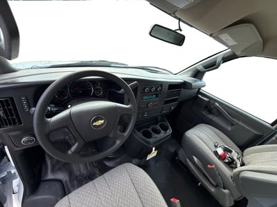 2026 Chevrolet Express Cutaway 3500 1WT