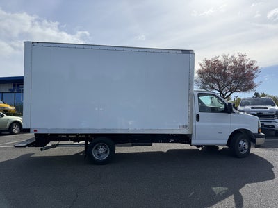 2024 Chevrolet Express Cutaway 3500 1WT