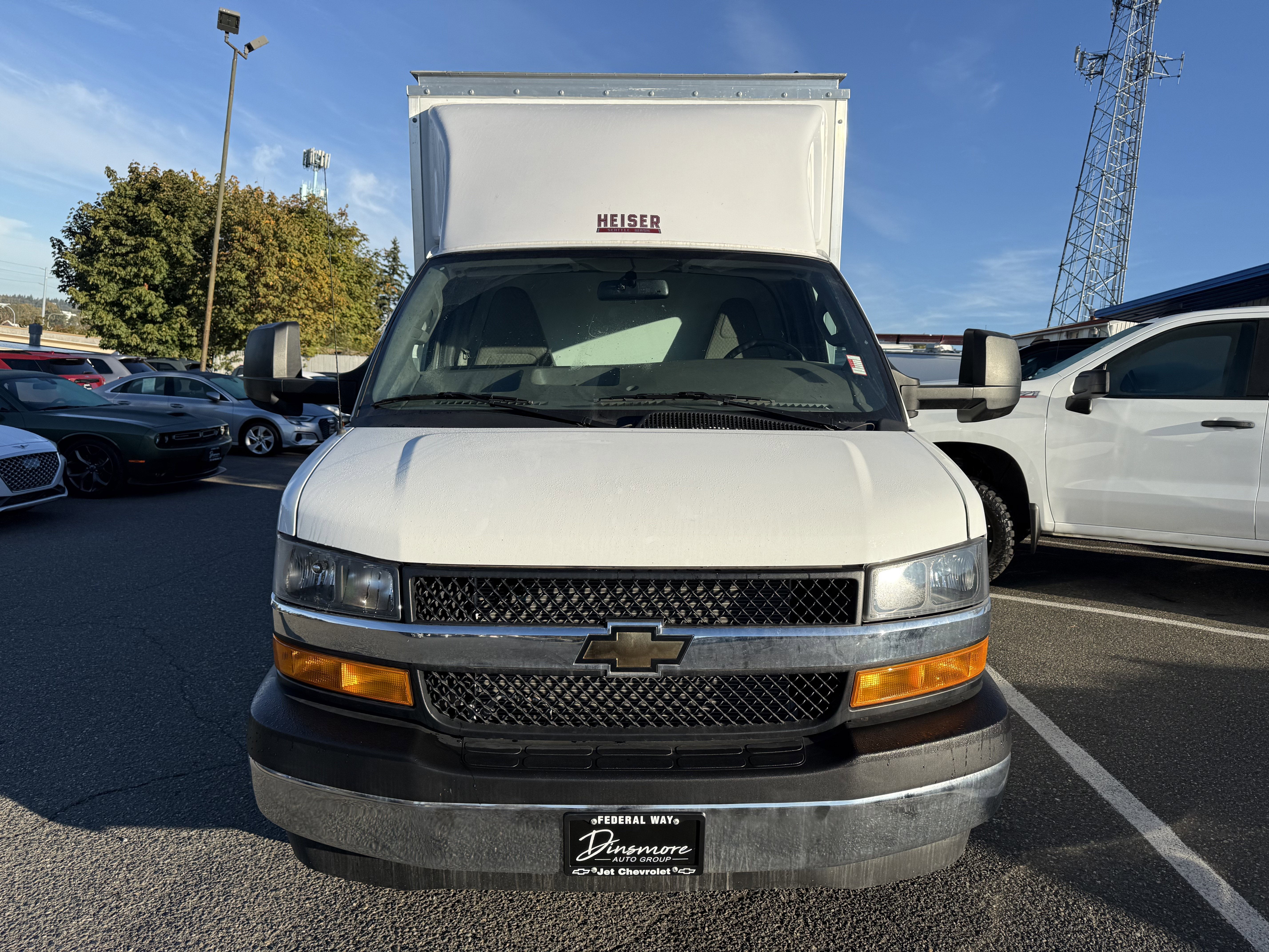 2025 Chevrolet Express Cutaway 3500 1WT