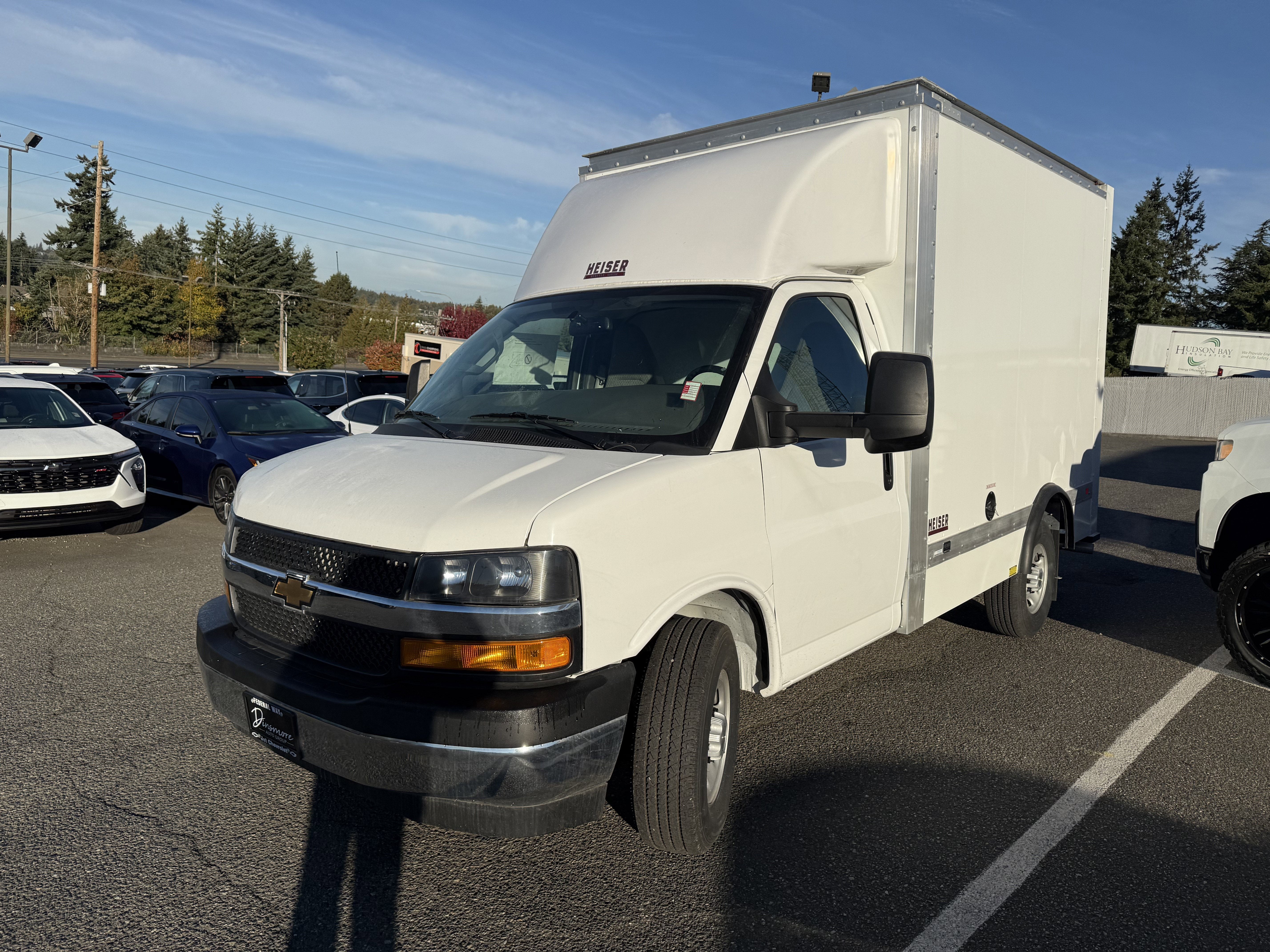 2025 Chevrolet Express Cutaway 3500 1WT
