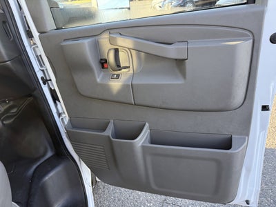 2025 Chevrolet Express Cutaway 3500 1WT